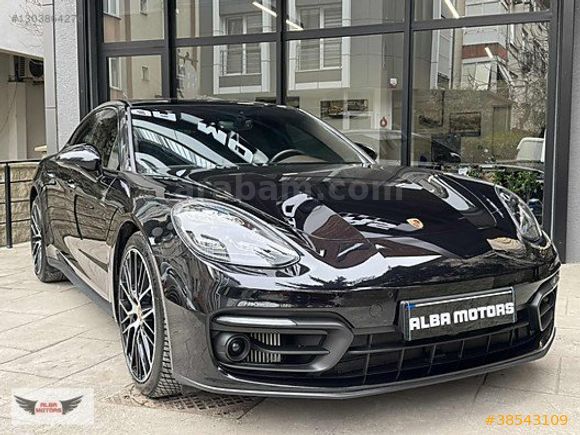 2023 BOYASIZ BAYİ ÇIKIŞLI VE BAKIMLI PANAMERA4 PLATİNUM EDİTİON