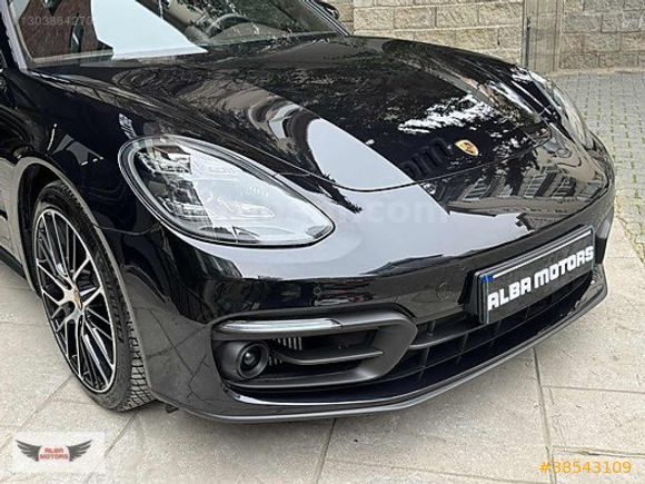 2023 BOYASIZ BAYİ ÇIKIŞLI VE BAKIMLI PANAMERA4 PLATİNUM EDİTİON