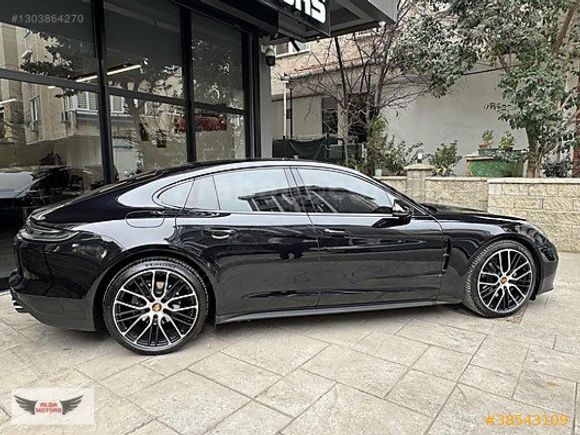 2023 BOYASIZ BAYİ ÇIKIŞLI VE BAKIMLI PANAMERA4 PLATİNUM EDİTİON