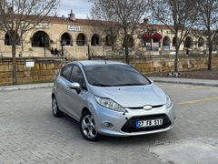 ACİL SATILIK 2011 FORD FİESTA TİTANİUM