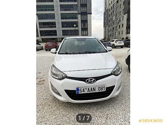 Sahibinden Hyundai i20 1.2 D-CVVT Sense 2013 Model  110.000 km Beyaz