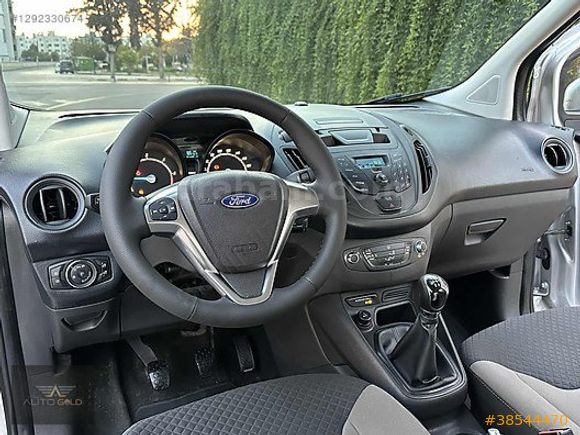 2015 FORD COURİER 148 BİN KM DELUXE
