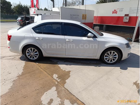 Sahibinden Skoda Octavia 1.6 TDI Style 2015 Model  146250 km Beyaz