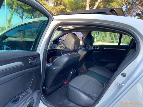 Sahibinden Renault Megane 1.3 TCe Icon 2022 Model