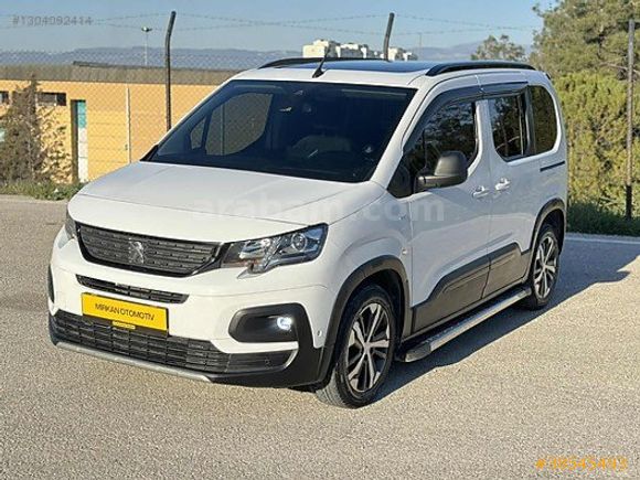 2024 ÇIKIŞLI PEUGEOT RİFTER HATASIZ CAM TAVAN KM 46.000
