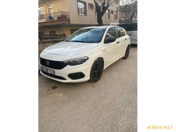 Sahibinden temiz değişensiz aile aracı  