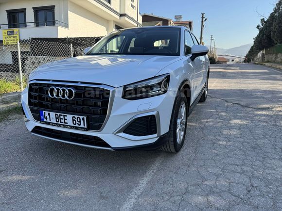 2025 Model, 2026 Trafik Çıkışlı Audi Q2 35 TFSI Benzinli Otomatik, 150 HP, Advanced Paket.
BOYASIZ,DEĞİŞENSİZ, HASAR KAYITSIZ.