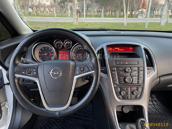 Sahibinden Opel Astra 1.6 Edition Plas 2017 Model  86.000 km Beyaz
