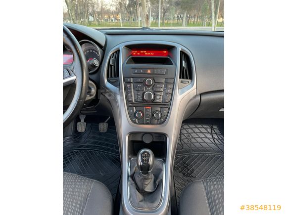 Sahibinden Opel Astra 1.6 Edition Plas 2017 Model  86.000 km Beyaz