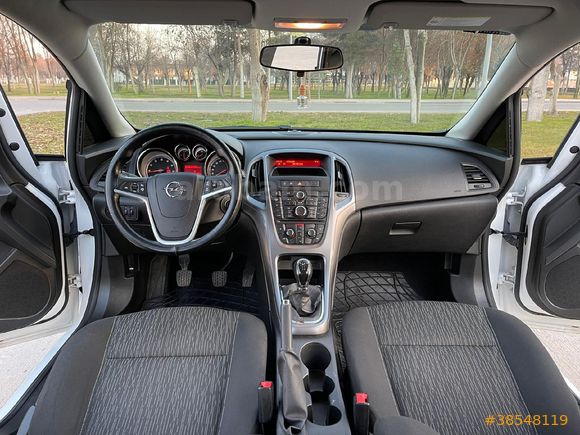 Sahibinden Opel Astra 1.6 Edition Plas 2017 Model  86.000 km Beyaz