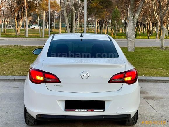 Sahibinden Opel Astra 1.6 Edition Plas 2017 Model  86.000 km Beyaz