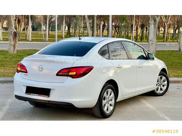 Sahibinden Opel Astra 1.6 Edition Plas 2017 Model  86.000 km Beyaz