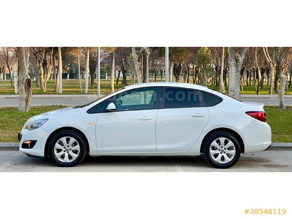 Sahibinden Opel Astra 1.6 Edition Plas 2017 Model  86.000 km Beyaz