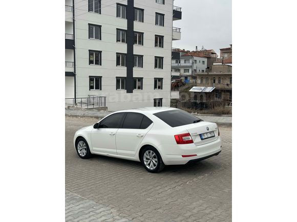 Öğretmenden FUL ORJİNAL HATASIZ Servis Bakımlı Skoda Octavia 