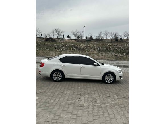 Öğretmenden FUL ORJİNAL HATASIZ Servis Bakımlı Skoda Octavia 