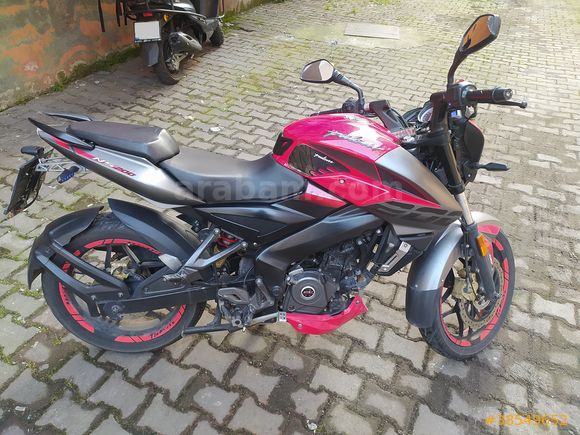TEMİZ 2018 MODEL NS200 32.8xxKM HASAR KAYITSIZ KAZASIZ ACİL