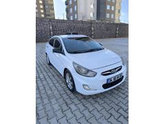 Sahibinden Hyundai Accent Blue 1.6 CRDI Mode Plus 2014 Model