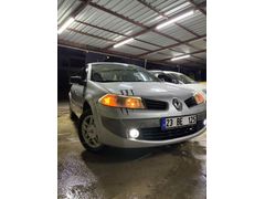 Düşük kilometre Sahibinden Renault Megane 1.6 Privilege 2009 Model  188.000 km Gri