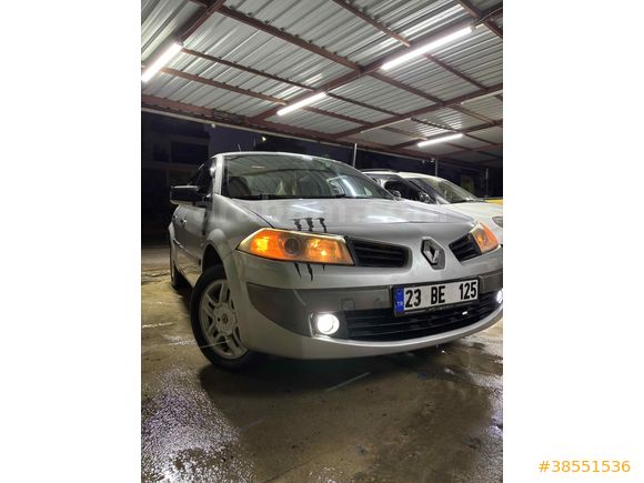 Düşük kilometre Sahibinden Renault Megane 1.6 Privilege 2009 Model  188.000 km Gri