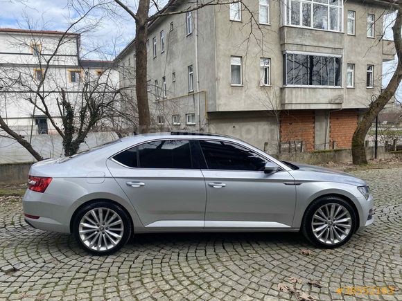 Sahibinden Skoda SuperB 1.5 TSI Elite 2022 Model 
