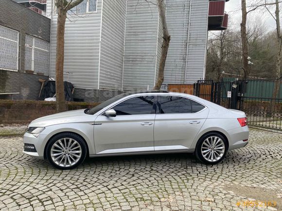 Sahibinden Skoda SuperB 1.5 TSI Elite 2022 Model 