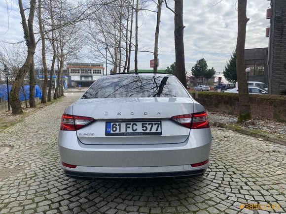 Sahibinden Skoda SuperB 1.5 TSI Elite 2022 Model 