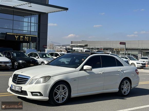 SIFIR GİBİ - BOYASIZ - 2010 MODEL MERCEDES E 220 CDI AMG - TABA