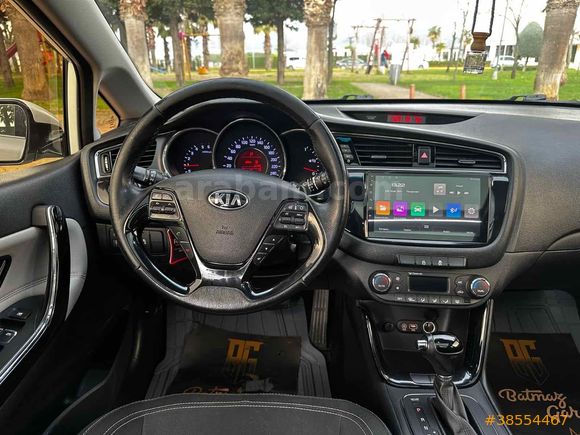 Galeriden Kia Ceed 1.6 CRDi Concept Plus 2015 Model Kocaeli