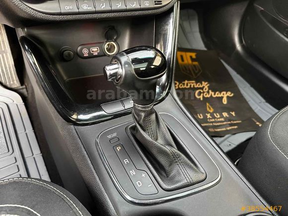 Galeriden Kia Ceed 1.6 CRDi Concept Plus 2015 Model Kocaeli