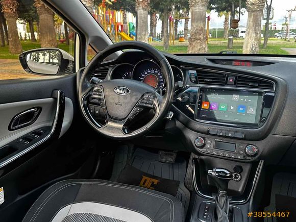 Galeriden Kia Ceed 1.6 CRDi Concept Plus 2015 Model Kocaeli