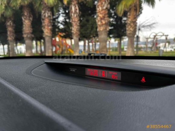 Galeriden Kia Ceed 1.6 CRDi Concept Plus 2015 Model Kocaeli