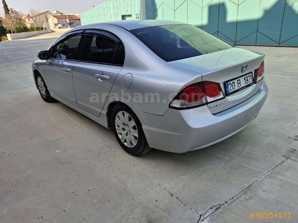 Sahibinden Honda Civic 1.6i VTEC Dream 2010 Model