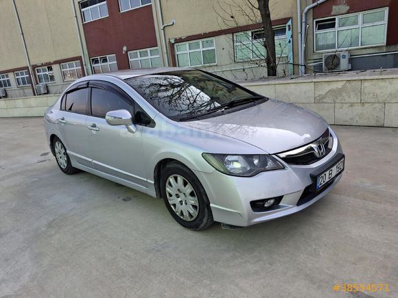 Sahibinden Honda Civic 1.6i VTEC Dream 2010 Model