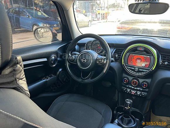 2018 CAM TAVAN ÇİFT RENK OTOMATİK DİZEL COOPER 1.5 D CHİLİ