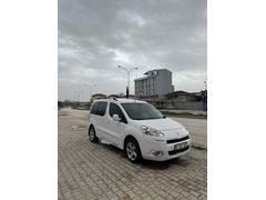 Sahibinden Peugeot Partner 1.6 HDI Active 2014 Model  220.000 km Beyaz
