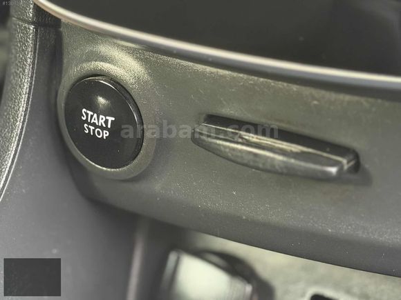 TUĞSEM AUTO'DAN HATASIZ AYARINDA TEMİZ 2017 MODEL RENAULT CLİO