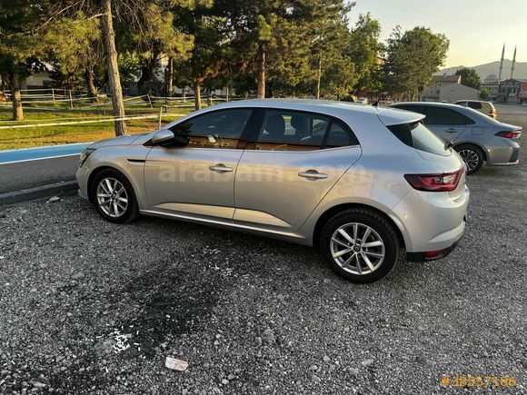 Sahibinden Renault Megane 1.2 TCe Touch 2016 Model 
