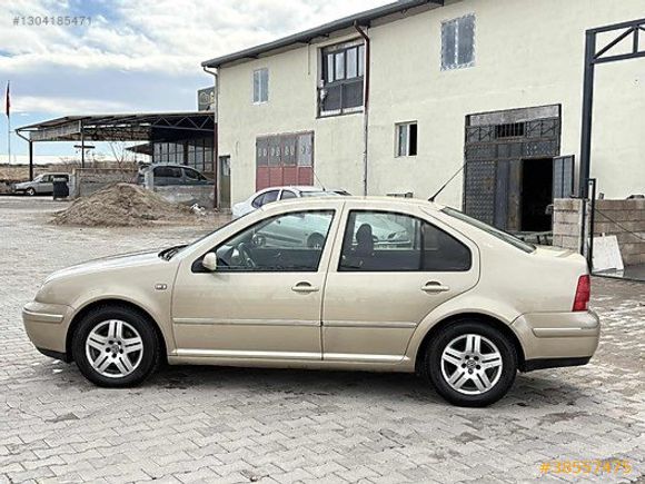 2004 MODEL BORA PASİFİC YANIKSIZ (Kredi Kartı Geçerli)