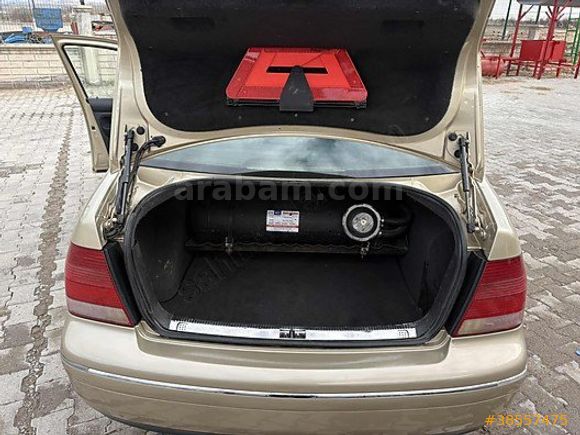 2004 MODEL BORA PASİFİC YANIKSIZ (Kredi Kartı Geçerli)