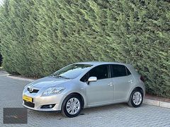 DEĞİŞENSİZ TOYOTA AURIS 1.4 D-4D OTOMATİK 114.000 KM