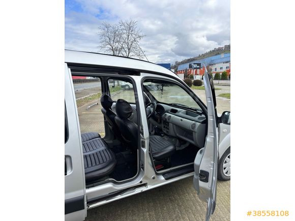 Sahibinden Renault Kangoo Multix 1.5 dCi Authentique 2011 Model 
