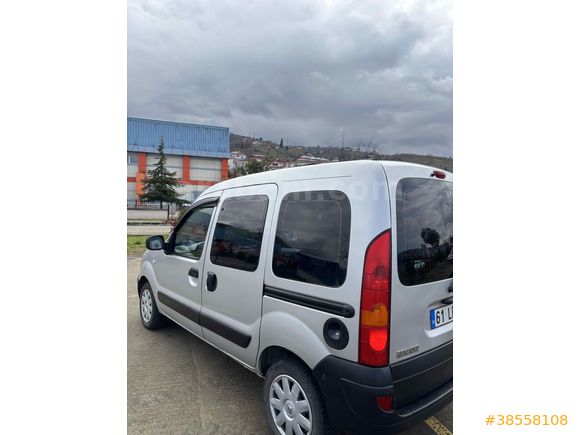 Sahibinden Renault Kangoo Multix 1.5 dCi Authentique 2011 Model 