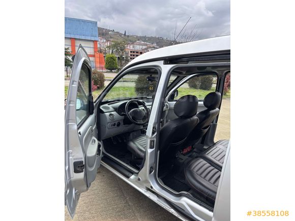 Sahibinden Renault Kangoo Multix 1.5 dCi Authentique 2011 Model 