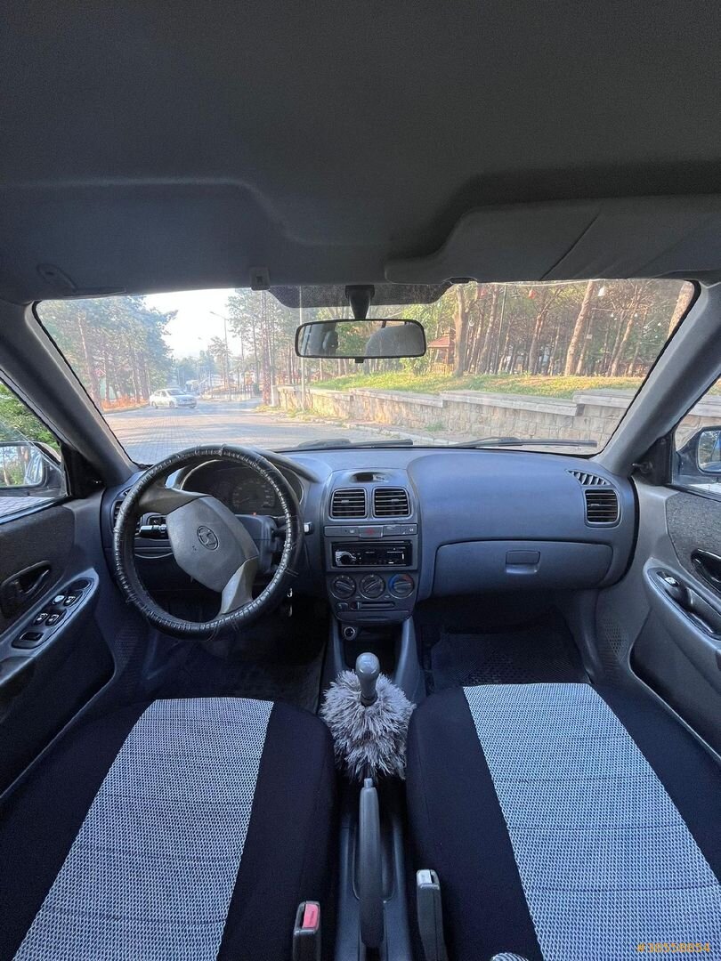 Sahibinden Hyundai Accent 1.3 1.3i L 2000 Model Amasya 370.000 km Gri (Gümüş) 5