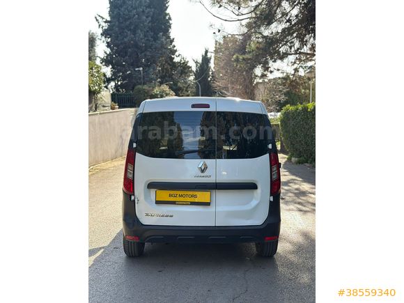 2022 MODEL EXPRESS DEĞİŞENSİZ DÜŞÜK KM 