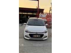 Sahibinden Hyundai i20 1.2 MPI Elite 2015 Model  110.000 km Beyaz