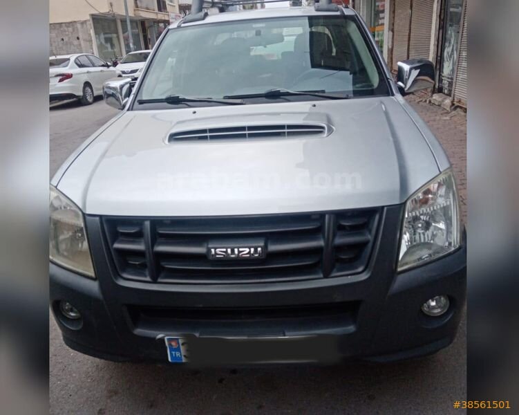 ISUZU D-MAX 2.5 4x2 2011 MODEL FULL BAKIMLI TEMİZ