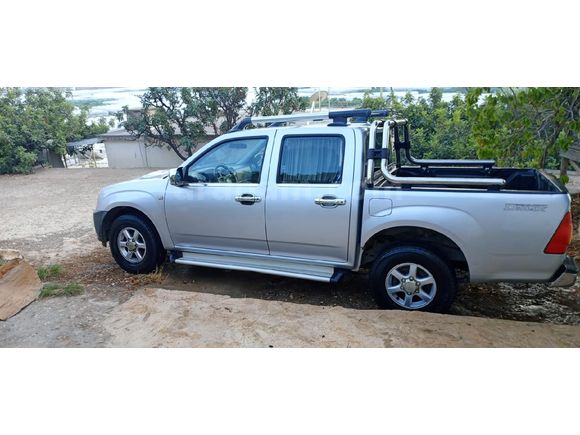 Isuzu D-Max 2.5 4x2 2011 Model FULL BAKIM