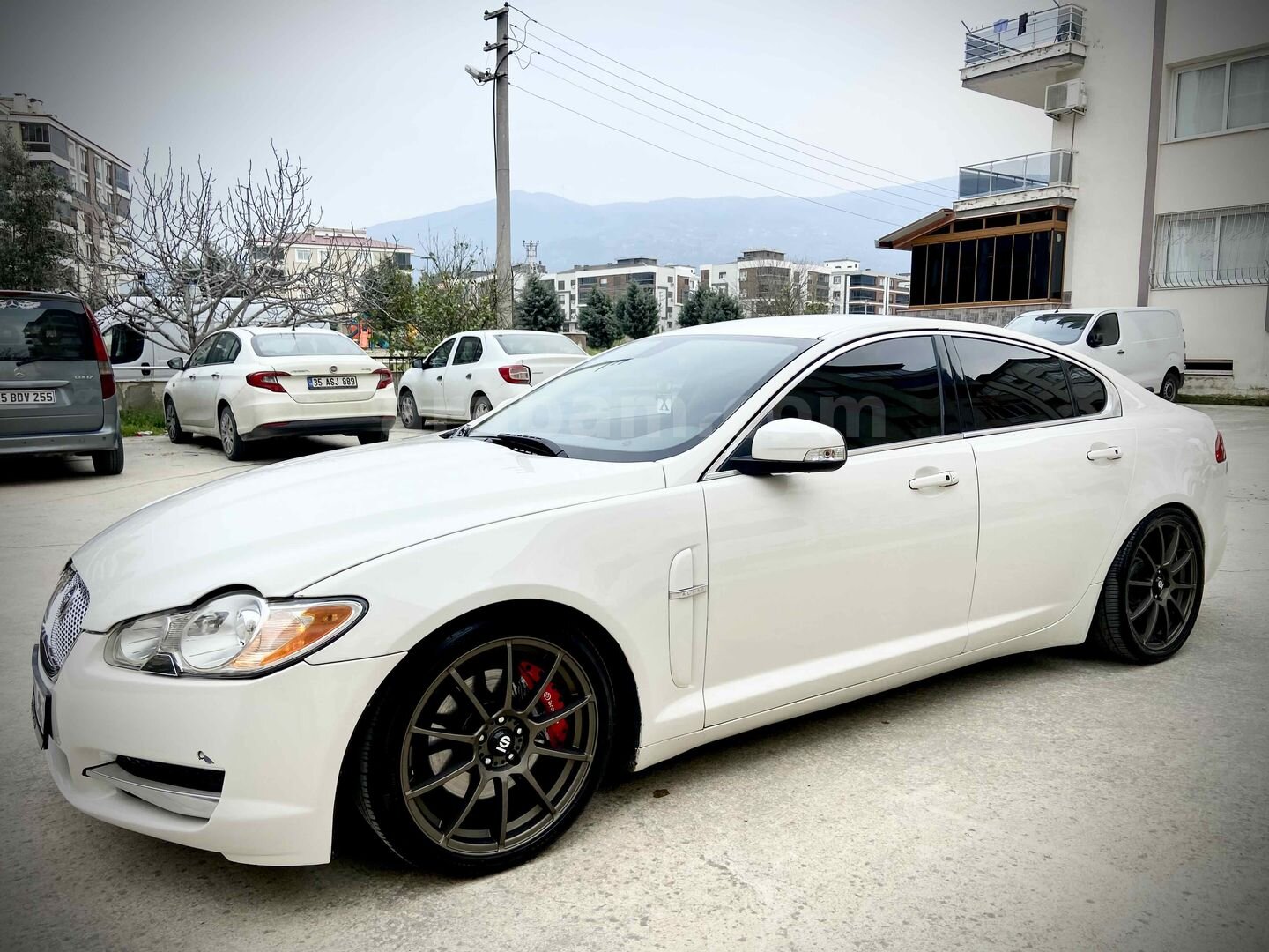 Sahibinden Jaguar XF 3.0 Premium Luxury 2008 Model İzmir 390.000 km Beyaz 7