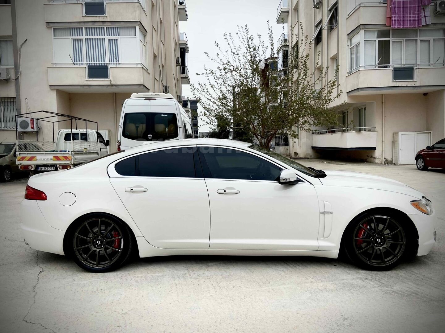 Sahibinden Jaguar XF 3.0 Premium Luxury 2008 Model İzmir 390.000 km Beyaz 5
